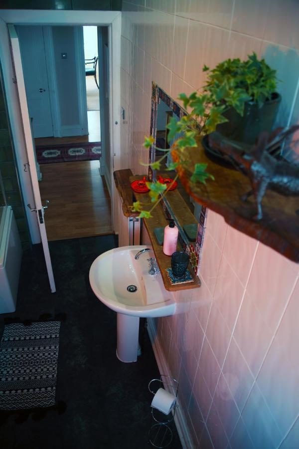 Grand Top Floor Apartment In The Royal Bank House Maybole Екстериор снимка